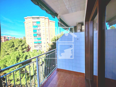 Local en Avenida Can Serra    5, L'Hospitalet de Llobregat Barcelona