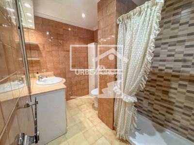 Local en Plaza Doctor Fleming    , Martorell Barcelona