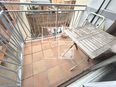 Inmueble en Calle Hipòlit Lázaro    2º, Barcelona