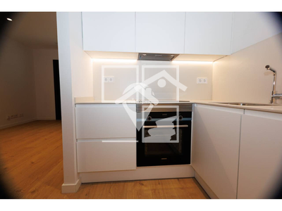 Inmueble en Avenida Pau Casals    Bajo, Barcelona