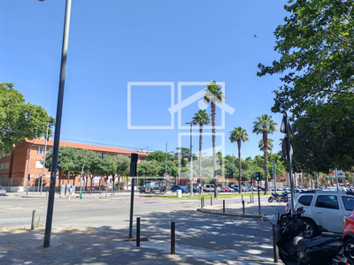 Local en Calle Juli Galve Brusson    , Badalona Barcelona