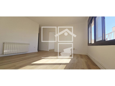 Inmueble en Calle Sindicato    2º, Barcelona