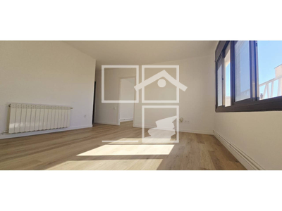 Inmueble en Calle Sindicato    2º, Barcelona
